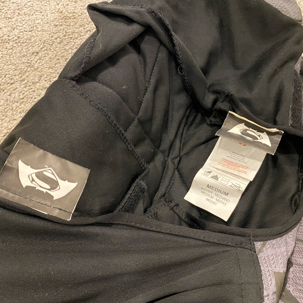 Deluxe Batman Costume ~ Medium - Picture 3 of 9